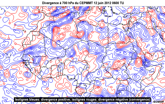 Cartes de divergence � 700 hPa du CEPMMT au-dessus d�une partie de l'Afrique de 18 TU le 11 juin � 06 TU le 12 juin 2012