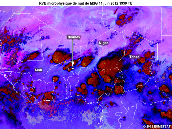 Animation des images de la RVB microphysique de nuit de MSG toutes les 15 minutes de 17 � 20 TU le 11 juin 2012 au-dessus d�une partie de l'Afrique