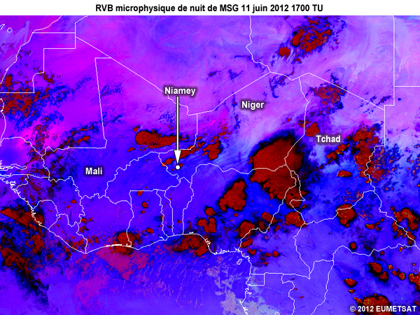 Animation des images de la RVB microphysique de nuit de MSG toutes les 15 minutes de 17 � 20 TU le 11 juin 2012 au-dessus d�une partie de l'Afrique