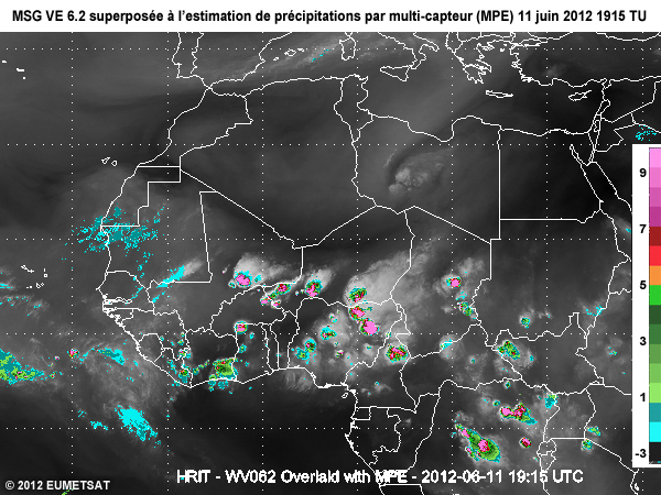 Image Vapeur d'eau 6,2 microm�tres de MSG superpos�es � l'estimation de pr�cipitations par multi-capteur ou MPE, au-dessus d�une partie de l'Afrique � 20 TU le 11 juin 2012